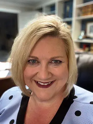 Elizabeth-Hyatt